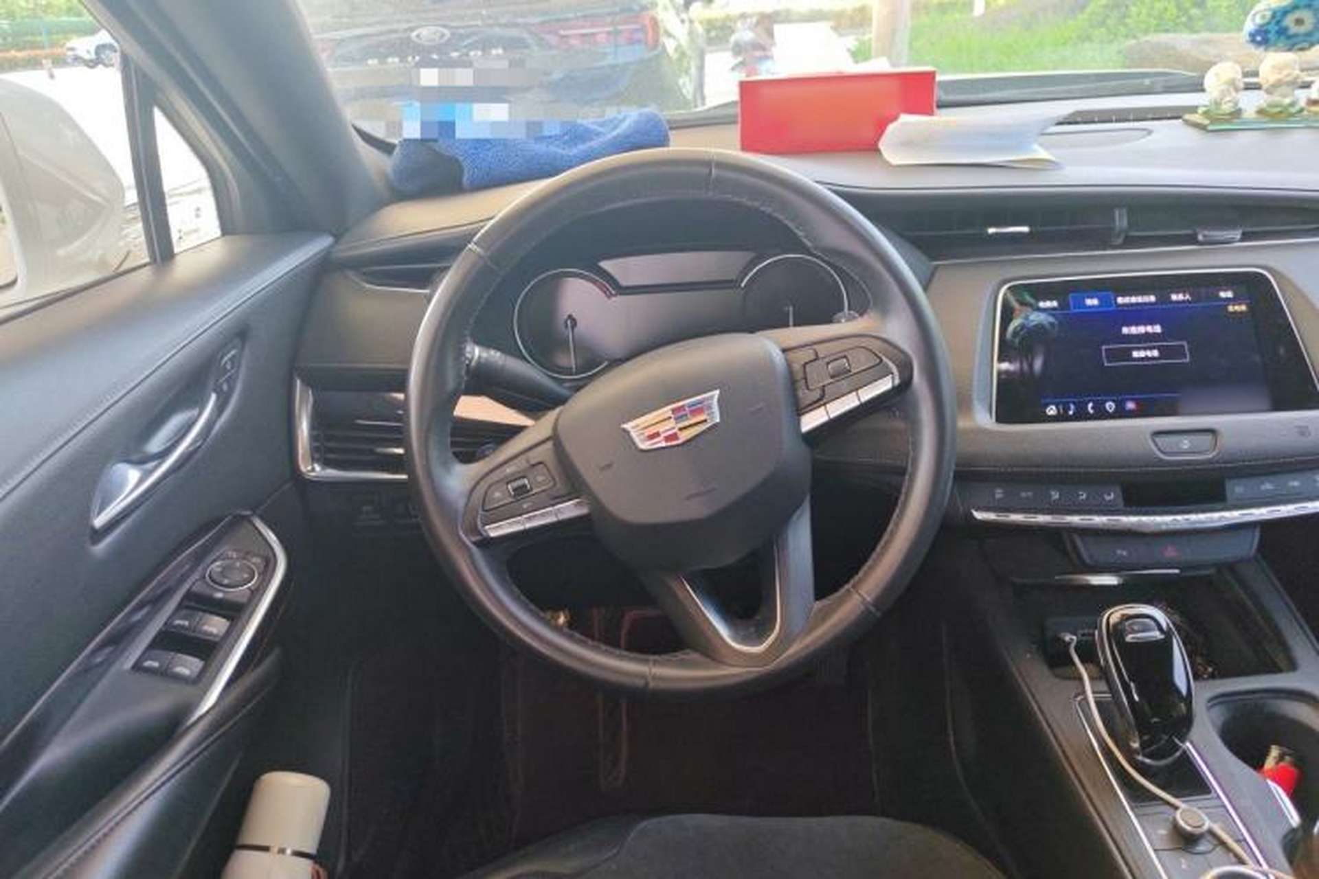 Used Cadillac XT4 2021 28T Two-Wheel Drive Tech Edition Steering Wheel