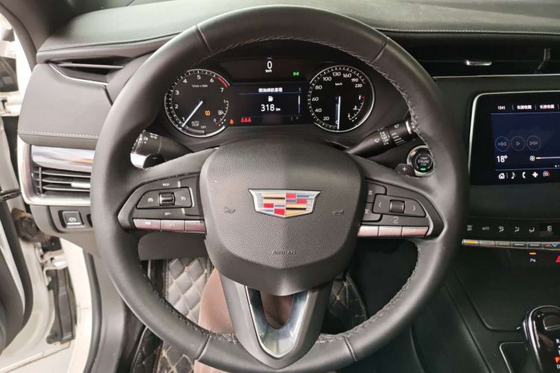 Used Cadillac XT4 2021 28T Two-Wheel Drive Tech Edition Steering Wheel