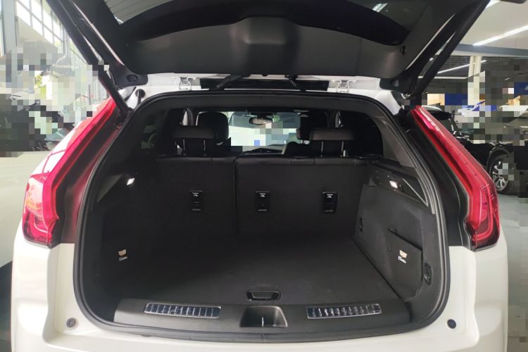 Used Cadillac XT4 2021 28T Two-Wheel Drive Luxury Version Trunk