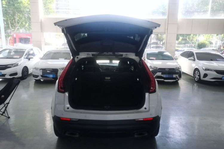 Used Cadillac XT4 2021 28T Two-Wheel Drive Tech Edition Trunk
