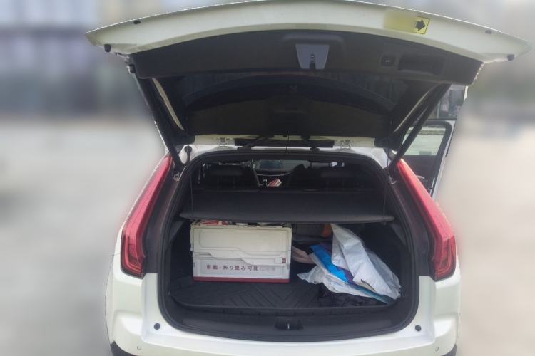 Used Cadillac XT4 2021 28T Two-Wheel Drive Leading Version Trunk