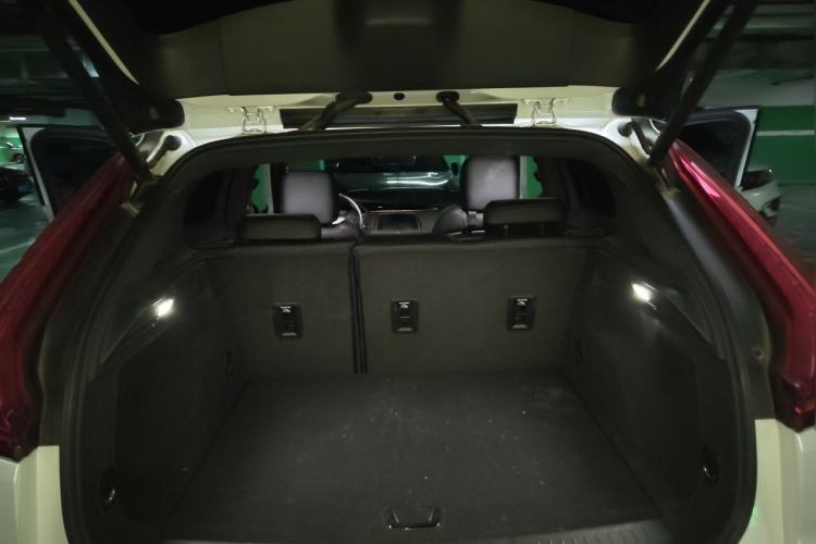 Used Cadillac XT4 2021 28T Two-Wheel Drive Tech Edition Trunk