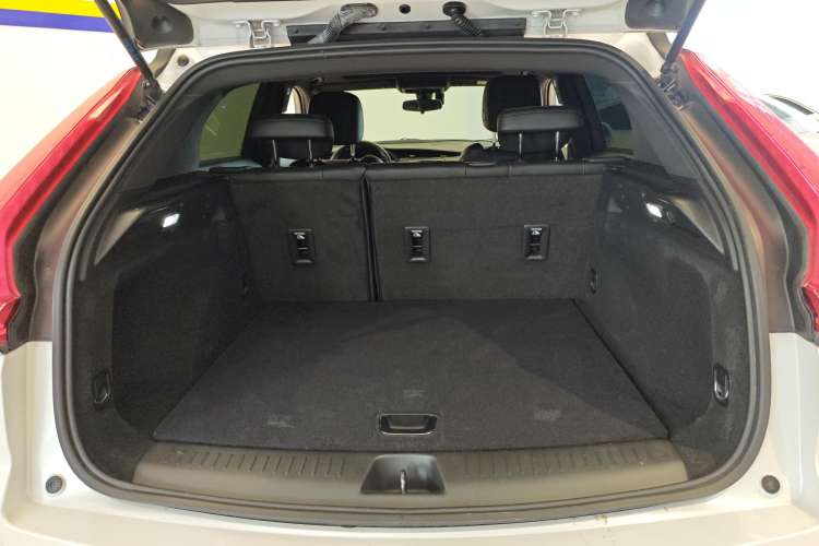 Used Cadillac XT4 2021 28T Two-Wheel Drive Tech Edition Trunk