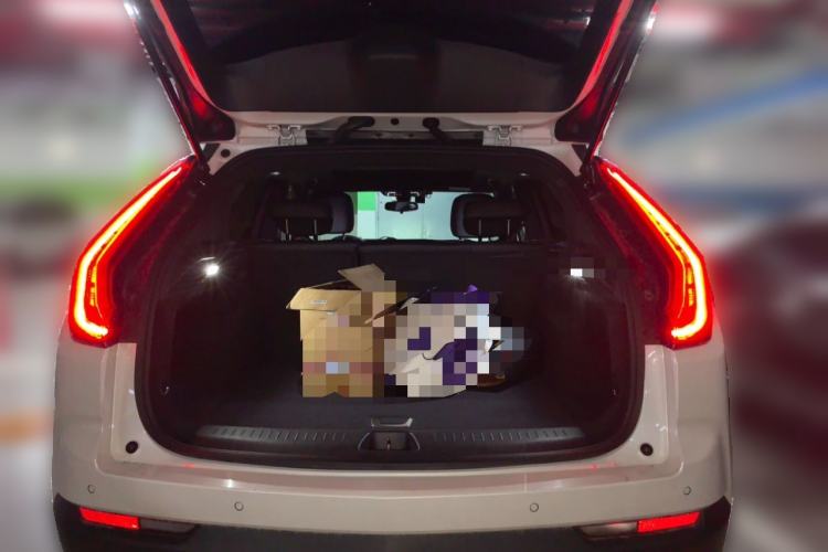 Used Cadillac XT4 2021 28T Two-Wheel Drive Tech Edition Trunk