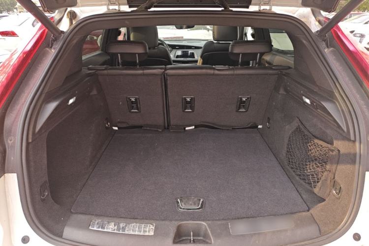 Used Cadillac XT4 2021 28T Two-Wheel Drive Leading Version Trunk