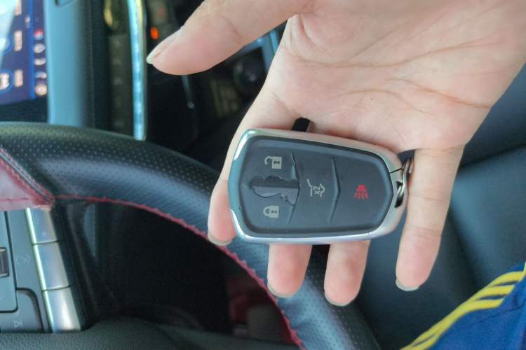 Used Cadillac XT4 2021 28T Two-Wheel Drive Leading Version Vehicle Key