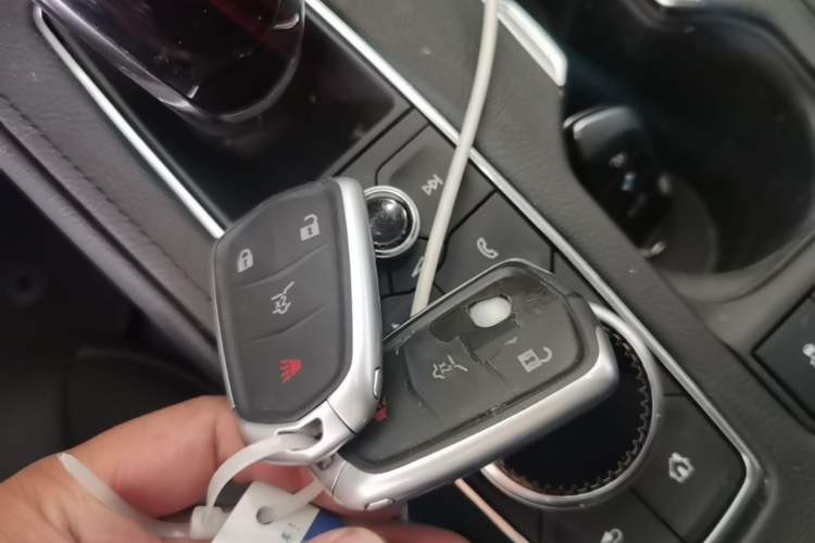 Used Cadillac XT4 2021 28T Two-Wheel Drive Leading Version Vehicle Key