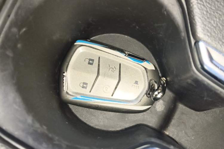 Used Cadillac XT4 2021 28T Two-Wheel Drive Tech Edition Vehicle Key