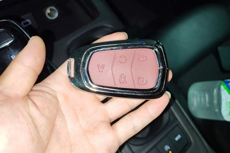Used Cadillac XT4 2021 28T Two-Wheel Drive Tech Edition Vehicle Key