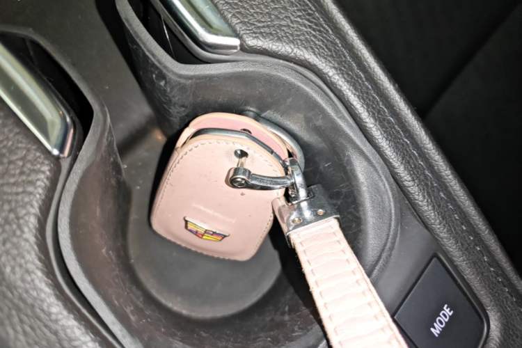 Used Cadillac XT4 2021 28T Two-Wheel Drive Tech Edition Vehicle Key