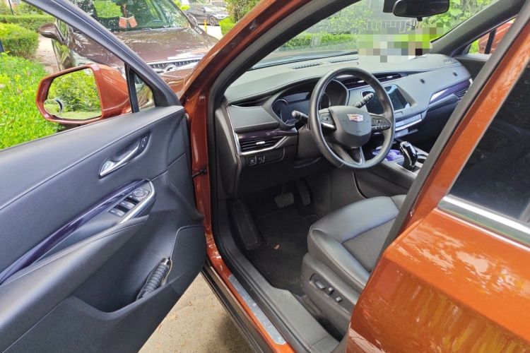 Used Cadillac XT4 2021 28T Two-Wheel Drive Tech Edition Driver Seat