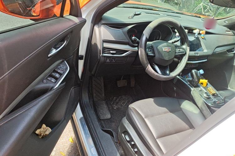 Used Cadillac XT4 2021 28T Two-Wheel Drive Leading Version Driver Seat