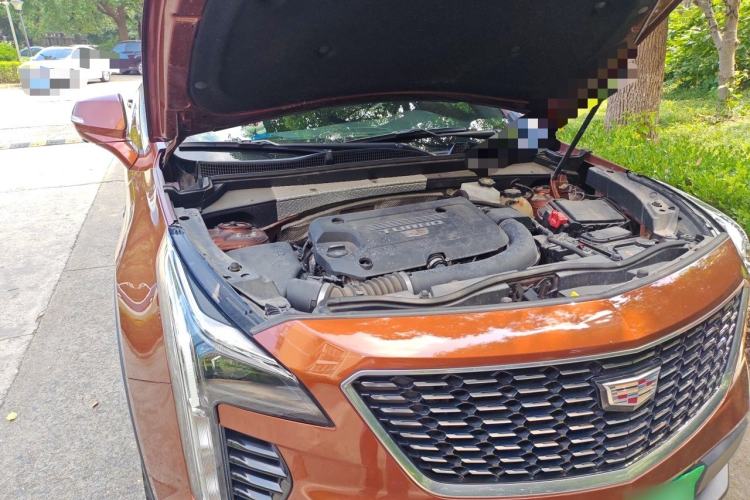 Used Cadillac XT4 2021 28T Two-Wheel Drive Tech Edition Engine Bay Right