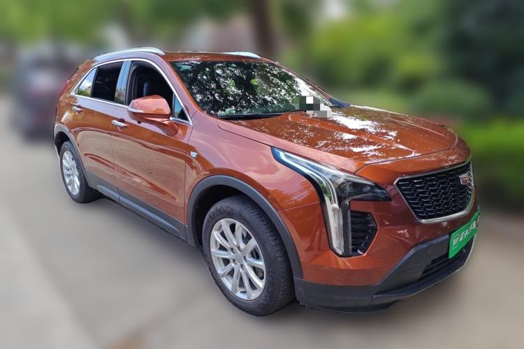 Used Cadillac XT4 2021 28T Two-Wheel Drive Tech Edition Front Right 45 Deg