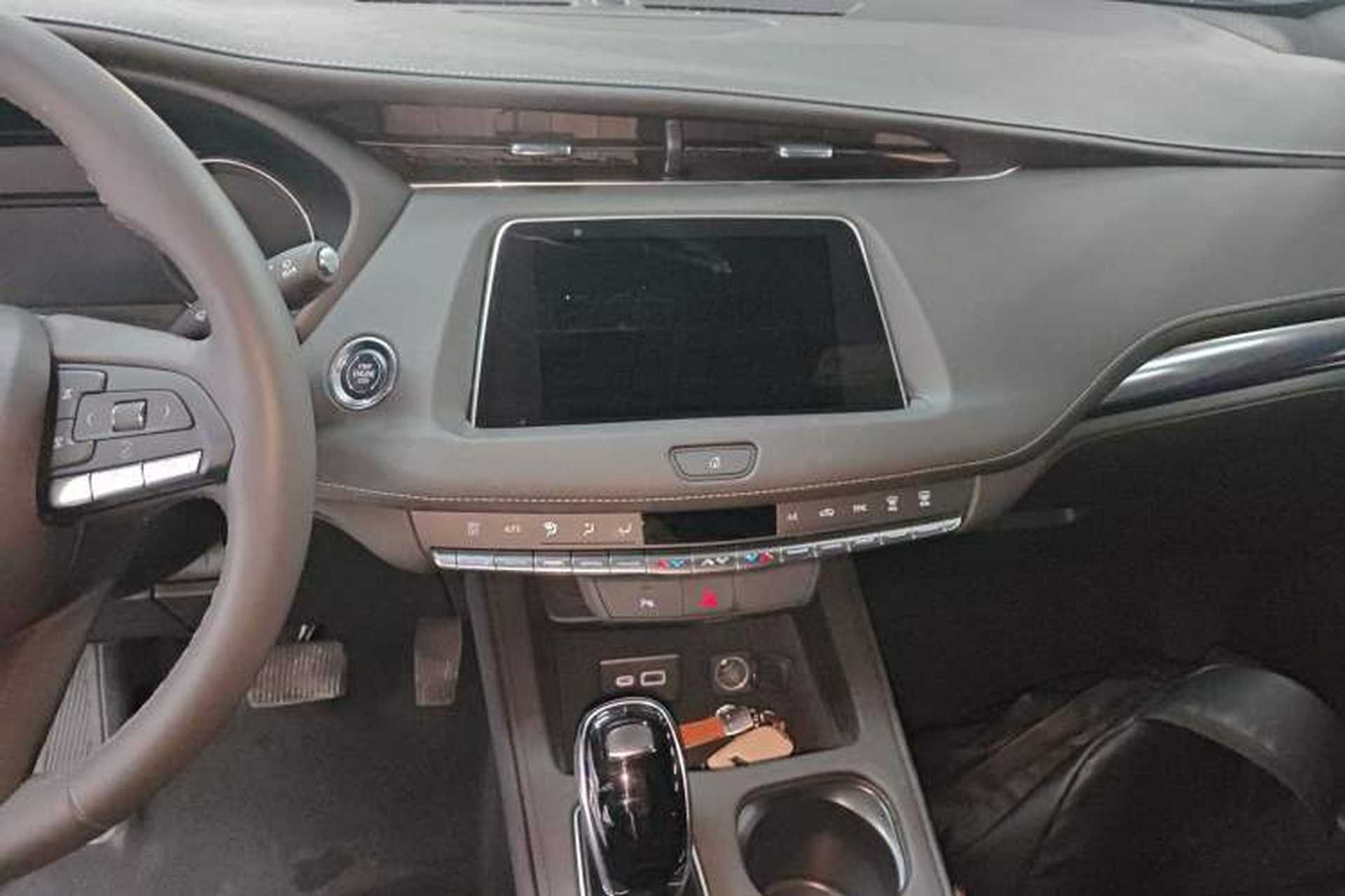 Used Cadillac XT4 2022 28T Two-Wheel Drive Fashion Edition Audio And AC Panel