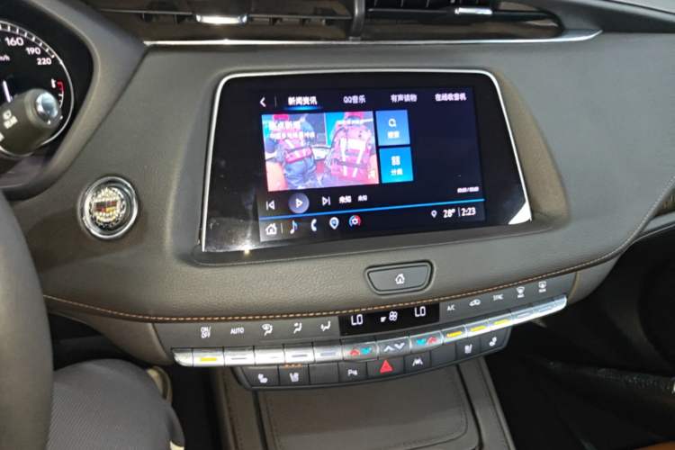 Used Cadillac XT4 2022 28T Two-Wheel Drive Prestige Version Audio And AC Panel