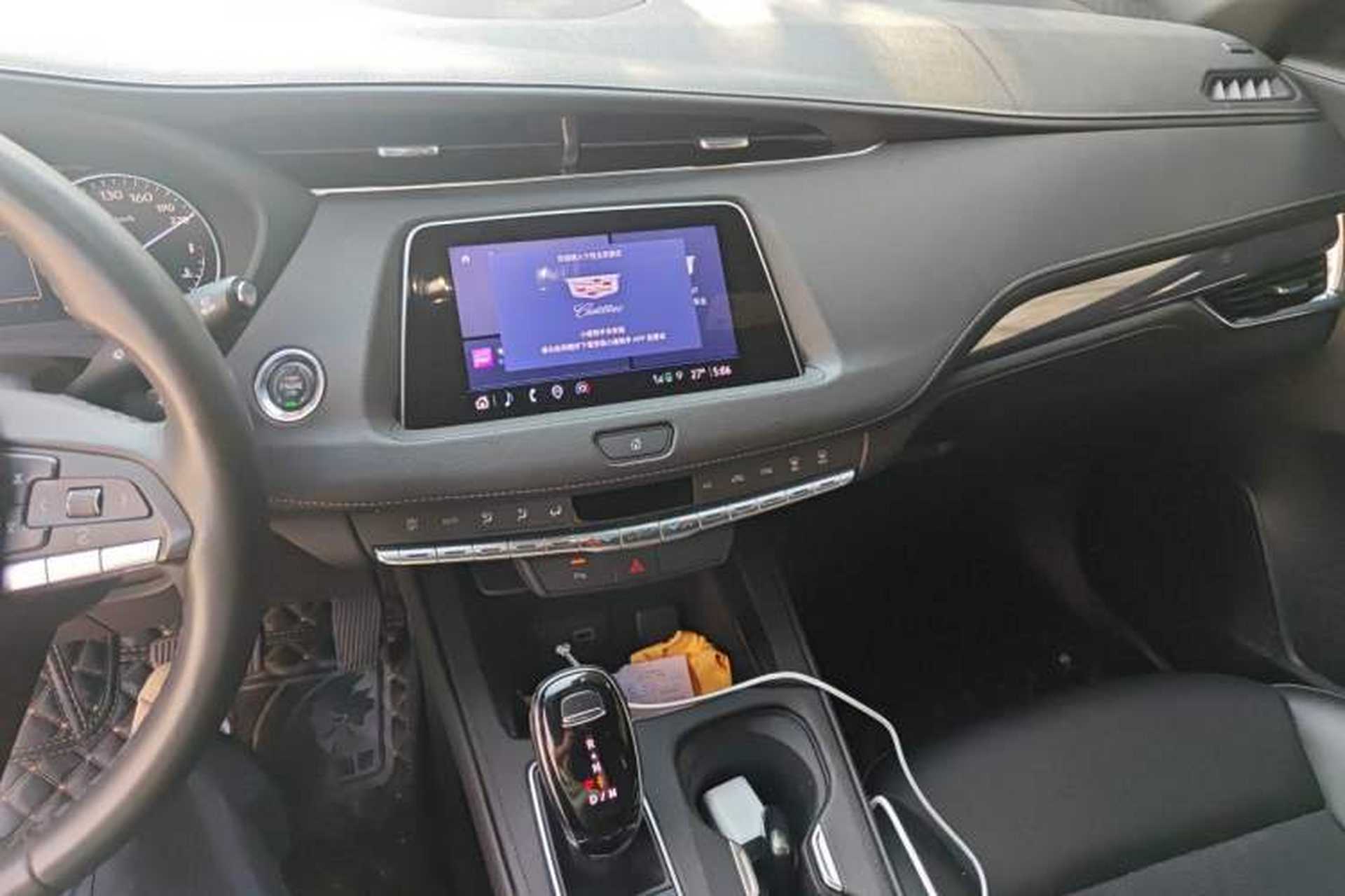 Used Cadillac XT4 2022 28T Two-Wheel Drive Fashion Edition Audio And AC Panel