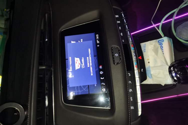 Used Cadillac XT4 2022 28T Two-Wheel Drive Fashion Edition Audio And AC Panel