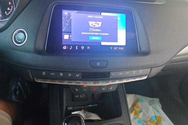 Used Cadillac XT4 2022 28T Two-Wheel-Drive Luxury Version Audio And AC Panel