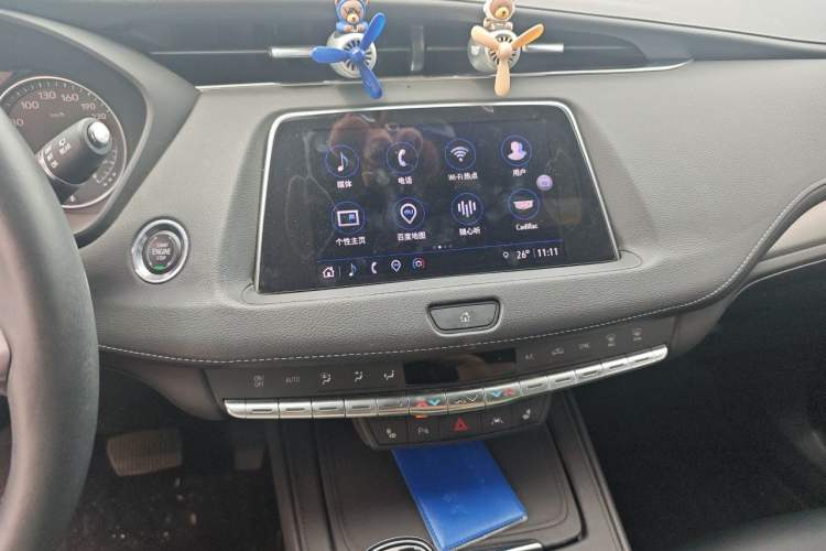 Used Cadillac XT4 2022 28T Two-Wheel-Drive Luxury Version Audio And AC Panel