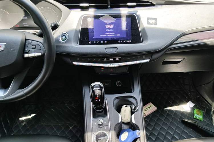 Used Cadillac XT4 2022 28T Two-Wheel Drive Fashion Edition Audio And AC Panel