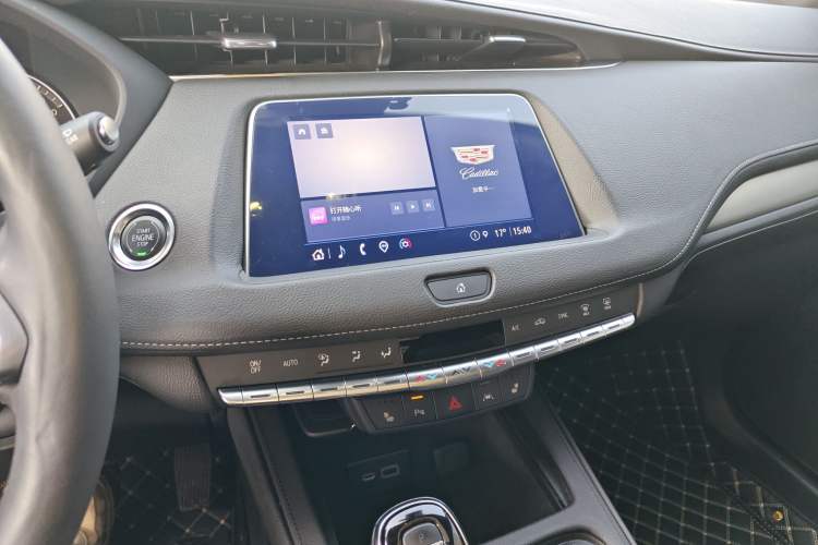 Used Cadillac XT4 2022 28T Two-Wheel-Drive Luxury Version Audio And AC Panel