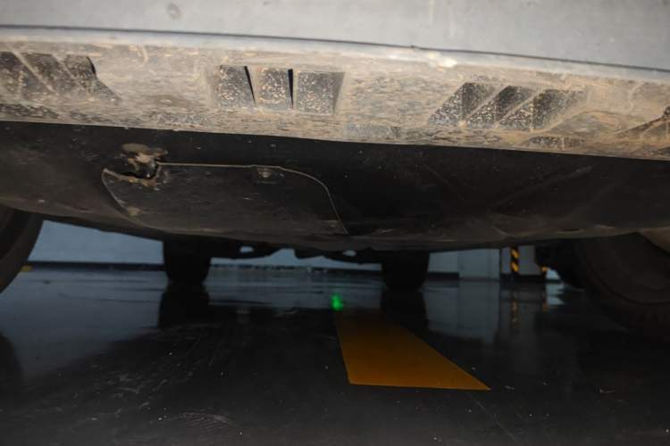 Used Cadillac XT4 2022 28T Two-Wheel-Drive Luxury Version Chassis Front