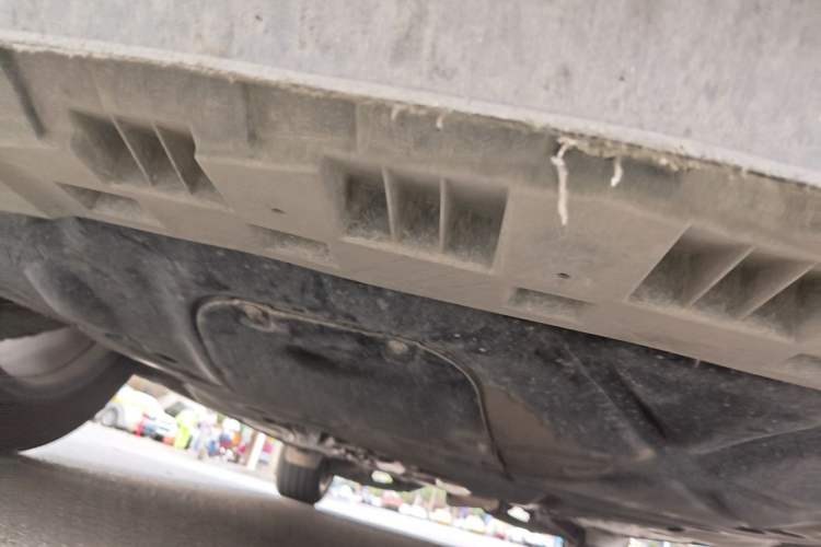 Used Cadillac XT4 2022 28T Two-Wheel-Drive Luxury Version Chassis Front
