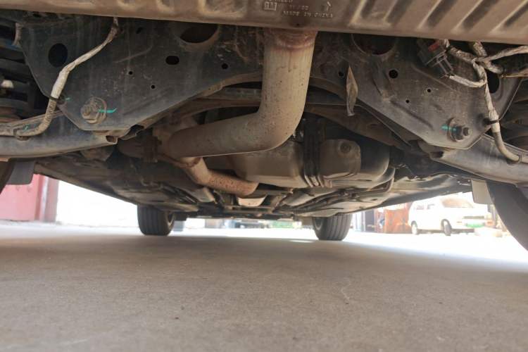Used Cadillac XT4 2022 28T Two-Wheel Drive Prestige Version Chassis Rear