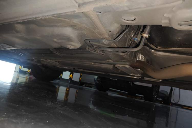 Used Cadillac XT4 2022 28T Two-Wheel-Drive Luxury Version Chassis Rear Left