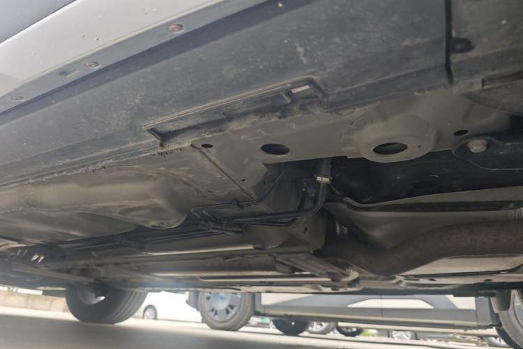 Used Cadillac XT4 2022 28T Two-Wheel-Drive Luxury Version Chassis Rear Left