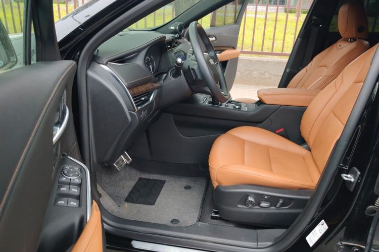 Used Cadillac XT4 2022 28T Two-Wheel Drive Prestige Version Driver Seat