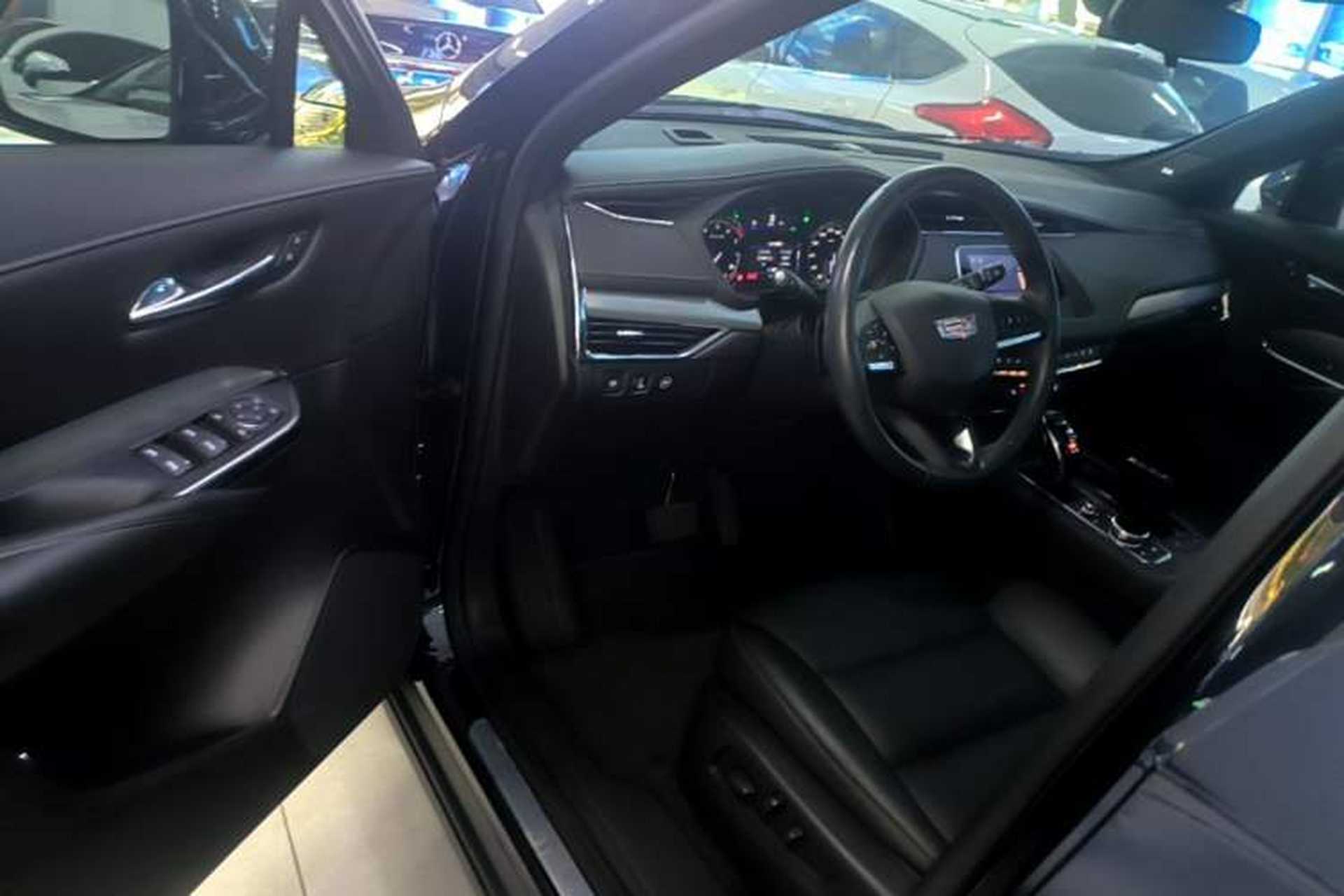 Used Cadillac XT4 2022 28T Two-Wheel-Drive Luxury Version Driver Seat