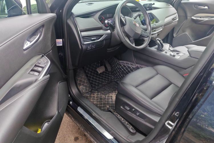 Used Cadillac XT4 2022 28T Two-Wheel-Drive Luxury Version Driver Seat