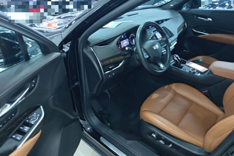 Used Cadillac XT4 2022 28T Two-Wheel Drive Prestige Version Driver Seat