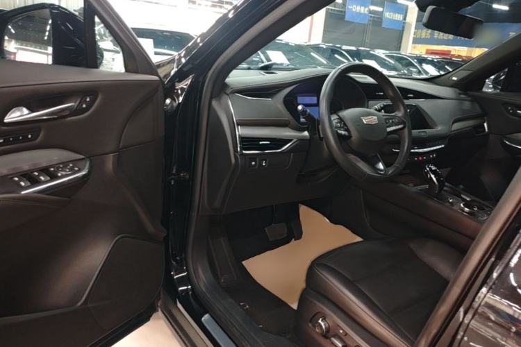 Used Cadillac XT4 2022 28T Two-Wheel Drive Prestige Version Driver Seat