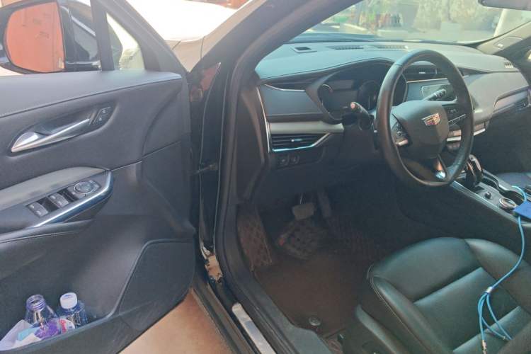 Used Cadillac XT4 2022 28T Two-Wheel Drive Prestige Version Driver Seat