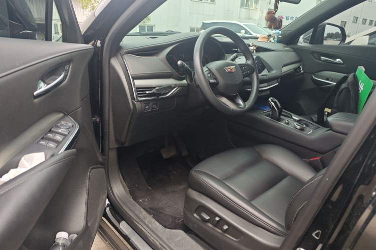 Used Cadillac XT4 2022 28T Two-Wheel-Drive Luxury Version Driver Seat
