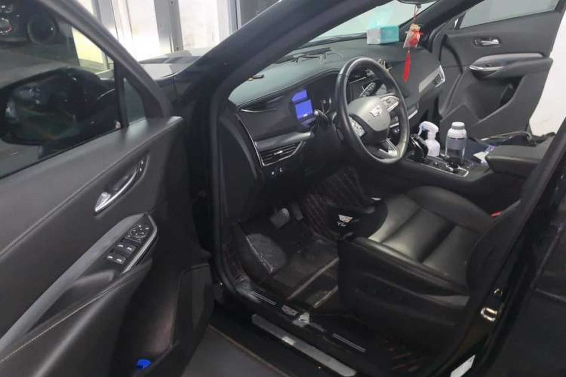 Used Cadillac XT4 2022 28T Two-Wheel-Drive Luxury Version Driver Seat