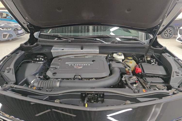 Used Cadillac XT4 2022 28T Two-Wheel Drive Fashion Edition Engine Bay