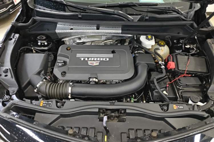Used Cadillac XT4 2022 28T Two-Wheel Drive Prestige Version Engine Bay