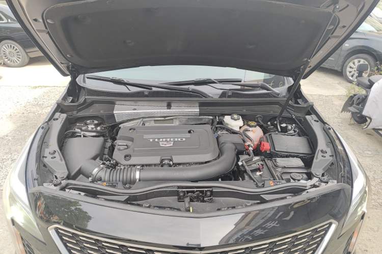 Used Cadillac XT4 2022 28T Two-Wheel Drive Fashion Edition Engine Bay