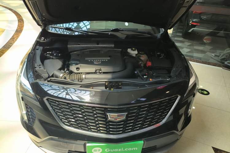 Used Cadillac XT4 2022 28T Two-Wheel-Drive Luxury Version Engine Bay