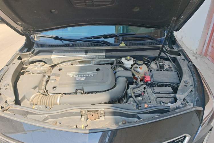 Used Cadillac XT4 2022 28T Two-Wheel Drive Prestige Version Engine Bay