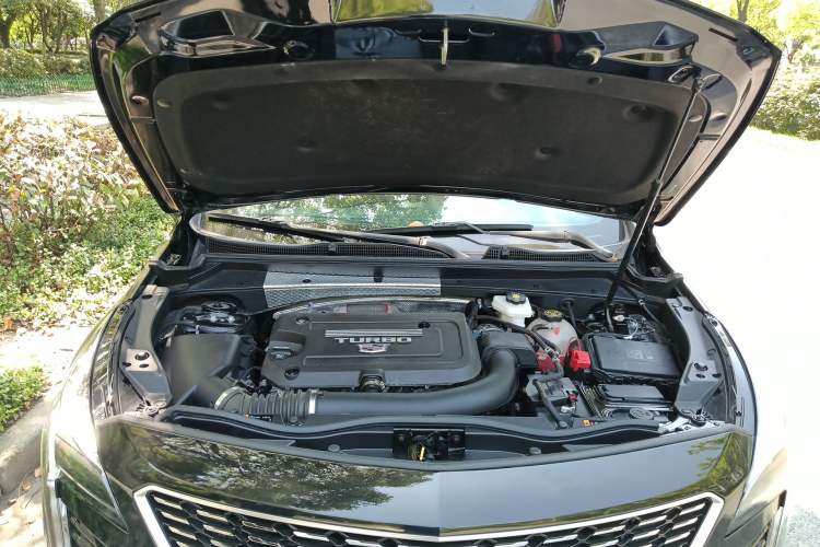 Used Cadillac XT4 2022 28T Two-Wheel Drive Fashion Edition Engine Bay