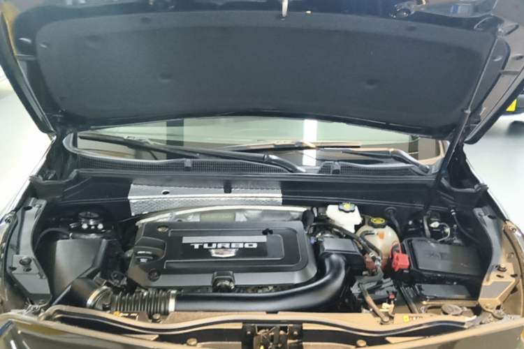 Used Cadillac XT4 2022 28T Two-Wheel Drive Fashion Edition Engine Bay