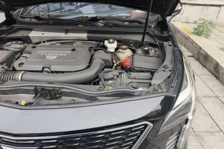 Used Cadillac XT4 2022 28T Two-Wheel Drive Fashion Edition Engine Bay Left