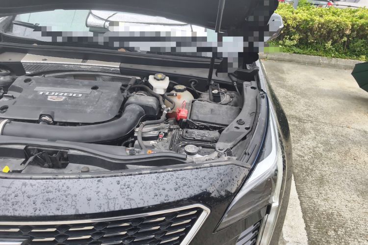 Used Cadillac XT4 2022 28T Two-Wheel Drive Fashion Edition Engine Bay Left