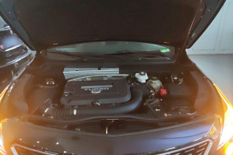 Used Cadillac XT4 2022 28T Two-Wheel Drive Prestige Version Engine Bay