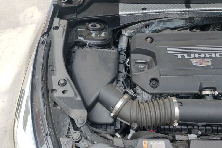 Used Cadillac XT4 2022 28T Two-Wheel Drive Fashion Edition Engine Bay Right
